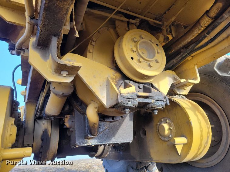 image for item EA2740 1973 Caterpillar 16 rigid frame motor grader