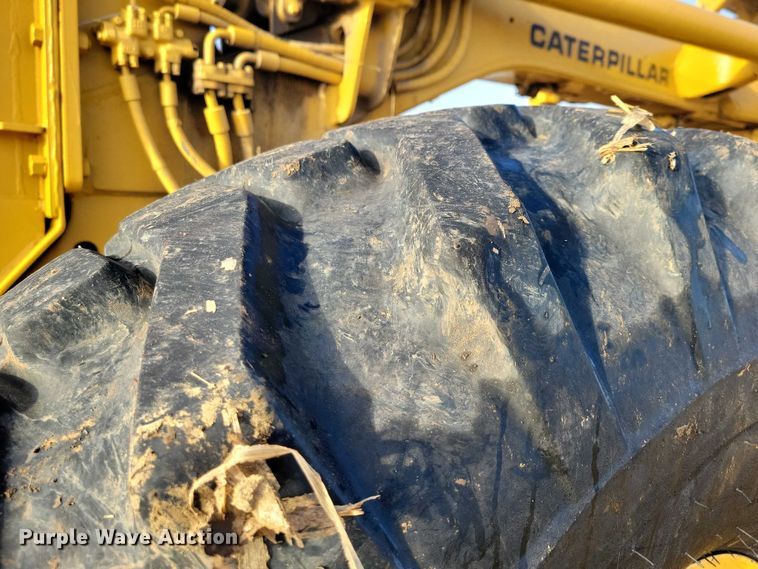 image for item EA2740 1973 Caterpillar 16 rigid frame motor grader