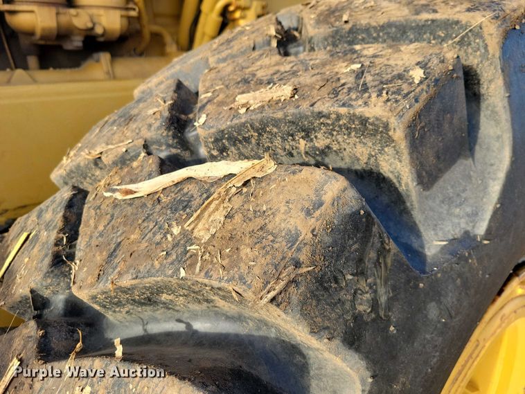 image for item EA2740 1973 Caterpillar 16 rigid frame motor grader