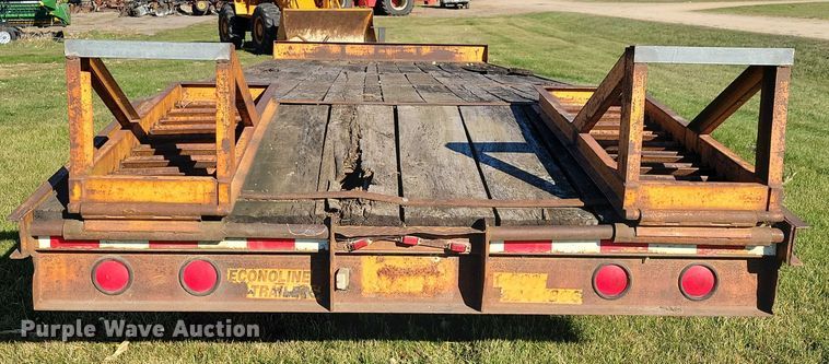 image for item EA2742 1995 Econoline MP425DF equipment trailer