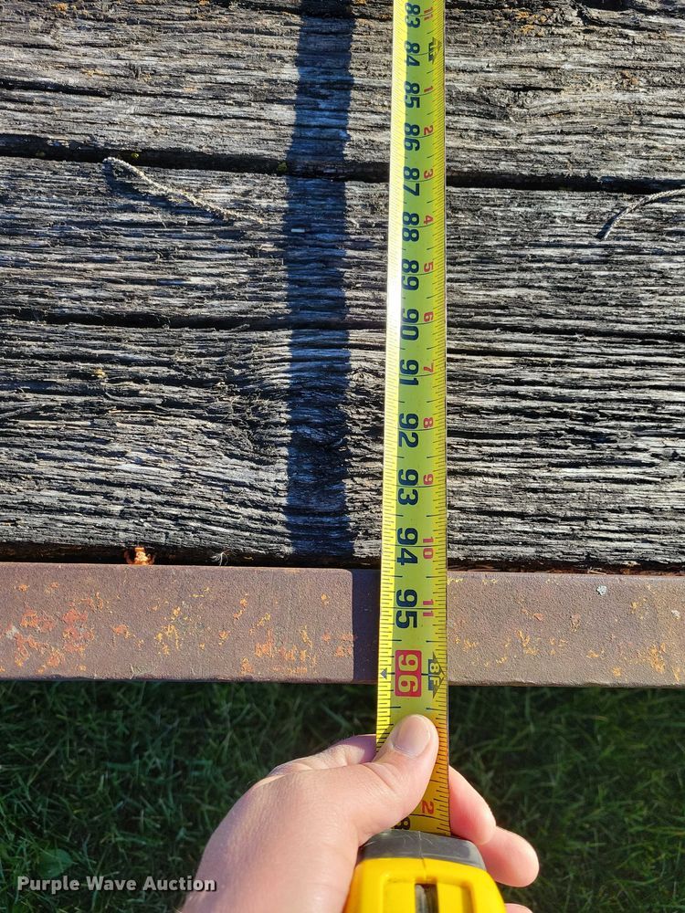 image for item EA2742 1995 Econoline MP425DF equipment trailer