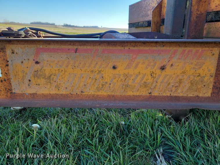 image for item EA2742 1995 Econoline MP425DF equipment trailer