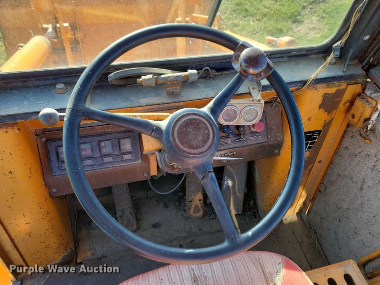 image for item EA2749 Case W20 wheel loader