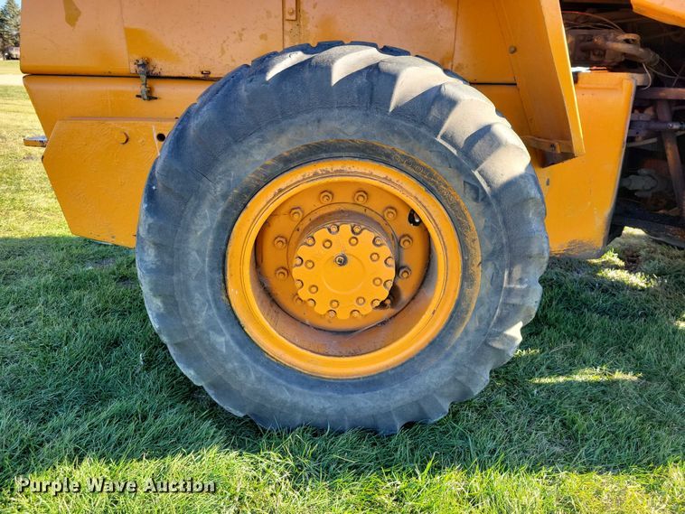 image for item EA2749 Case W20 wheel loader