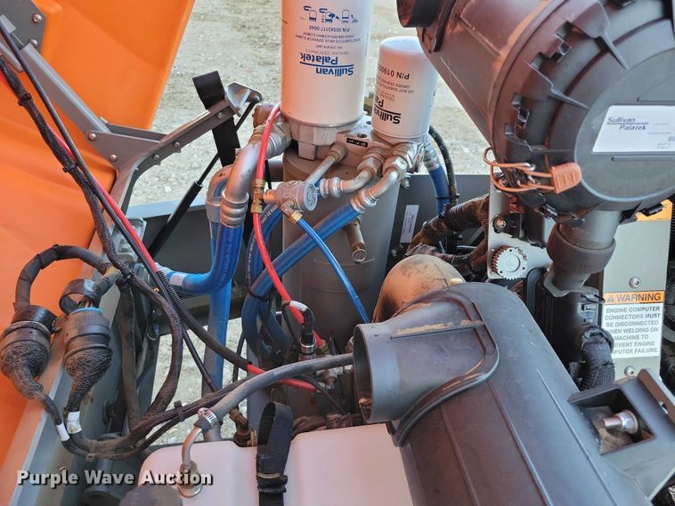 image for item EA2751 2022 Sullivan Palatek D185PKR air compressor