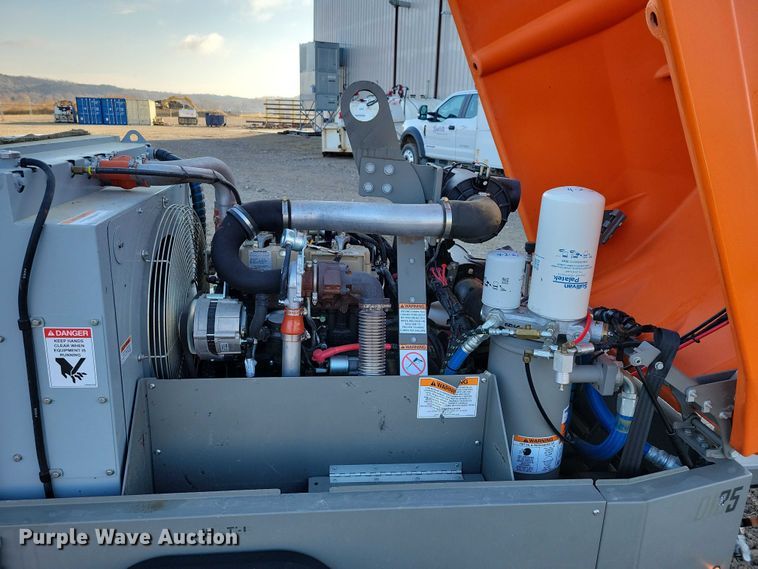 image for item EA2751 2022 Sullivan Palatek D185PKR air compressor