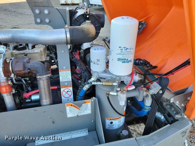 image for item EA2751 2022 Sullivan Palatek D185PKR air compressor