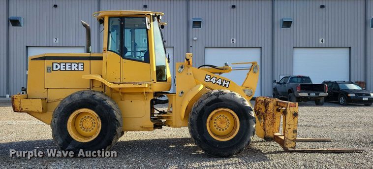 image for item EA2752 1999 John Deere 544H wheel loader