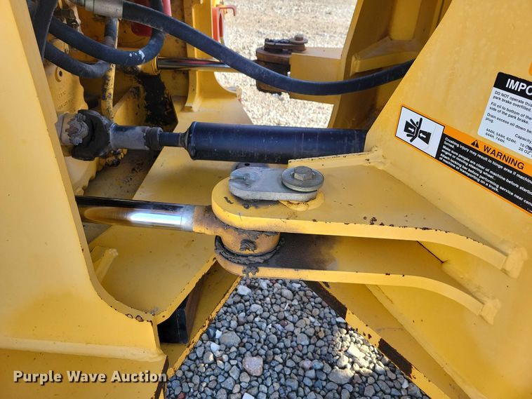 image for item EA2752 1999 John Deere 544H wheel loader