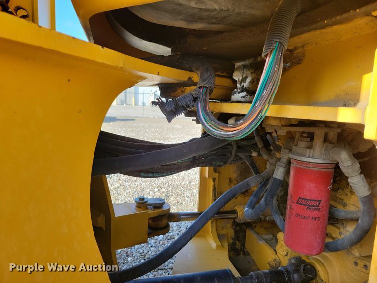 image for item EA2752 1999 John Deere 544H wheel loader