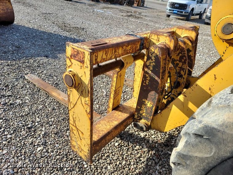 image for item EA2752 1999 John Deere 544H wheel loader