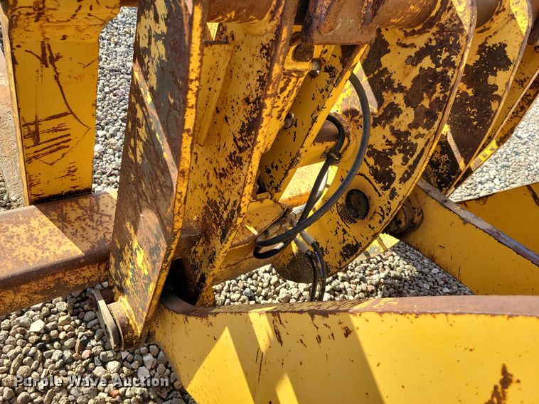 image for item EA2752 1999 John Deere 544H wheel loader