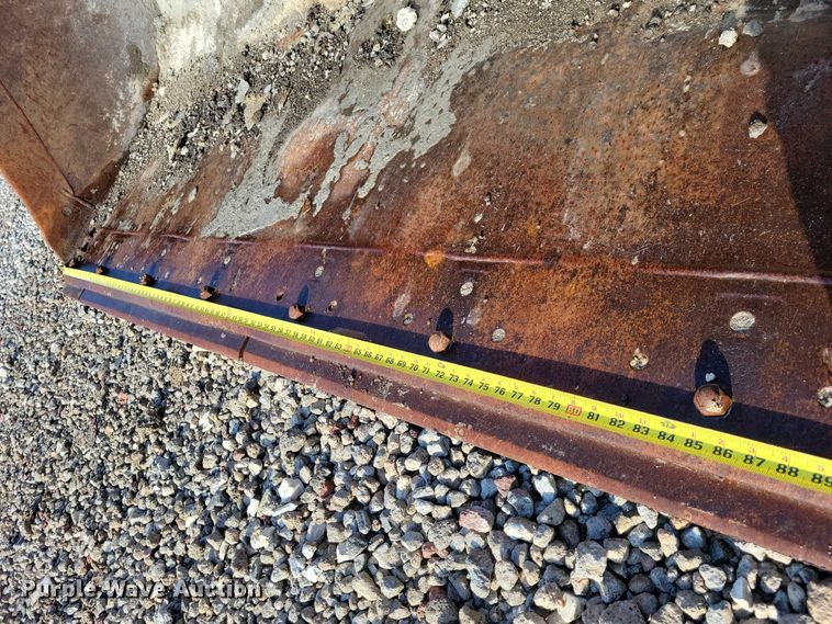 image for item EA2752 1999 John Deere 544H wheel loader