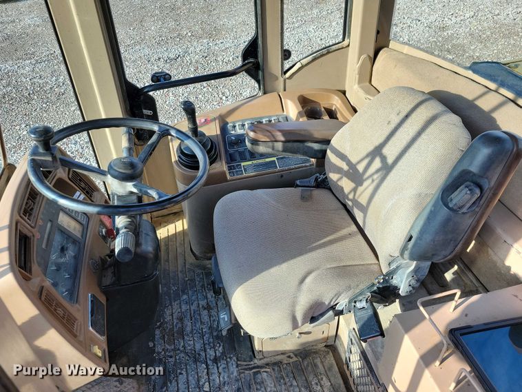 image for item EA2752 1999 John Deere 544H wheel loader