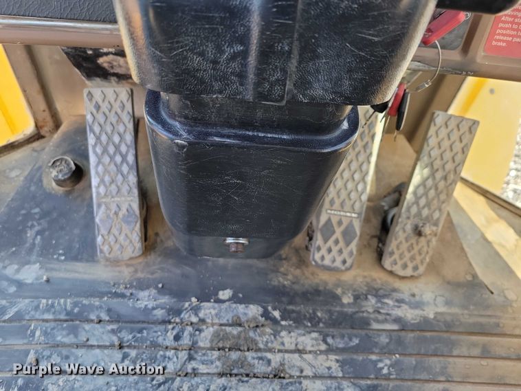 image for item EA2752 1999 John Deere 544H wheel loader