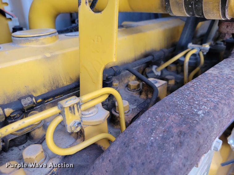 image for item EA2752 1999 John Deere 544H wheel loader