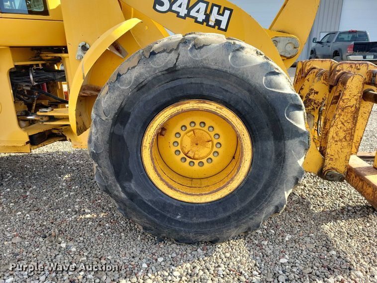 image for item EA2752 1999 John Deere 544H wheel loader
