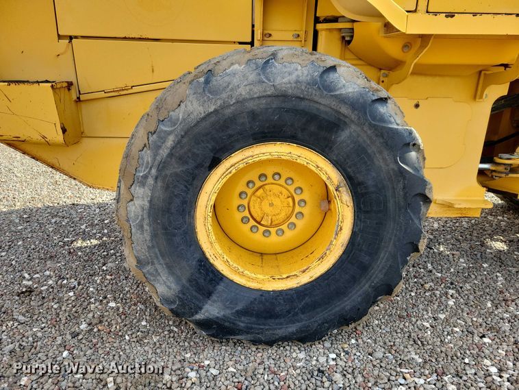 image for item EA2752 1999 John Deere 544H wheel loader