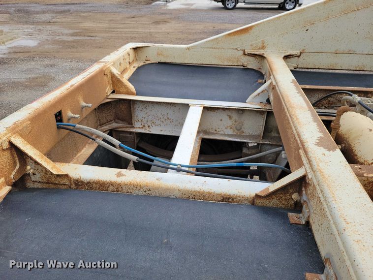 image for item EA2754 1991 Ranch Manufacturing Co bottom dump trailer