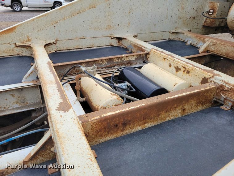 image for item EA2754 1991 Ranch Manufacturing Co bottom dump trailer