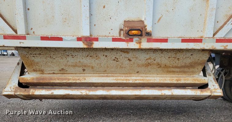 image for item EA2754 1991 Ranch Manufacturing Co bottom dump trailer