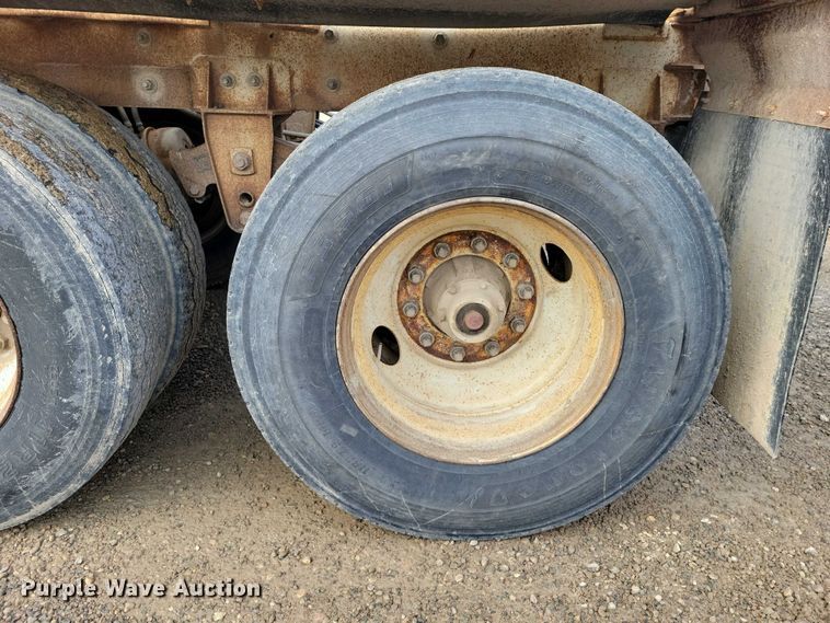 image for item EA2754 1991 Ranch Manufacturing Co bottom dump trailer