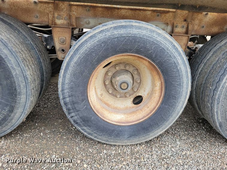 image for item EA2754 1991 Ranch Manufacturing Co bottom dump trailer