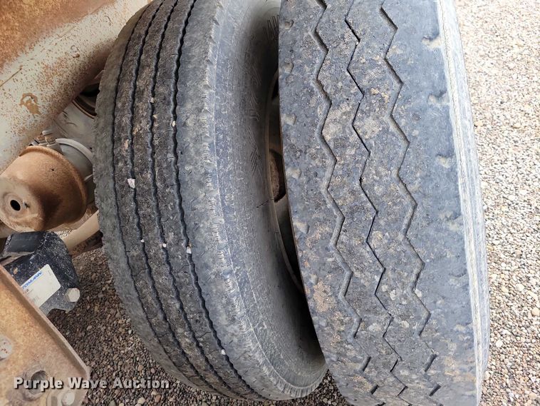 image for item EA2754 1991 Ranch Manufacturing Co bottom dump trailer