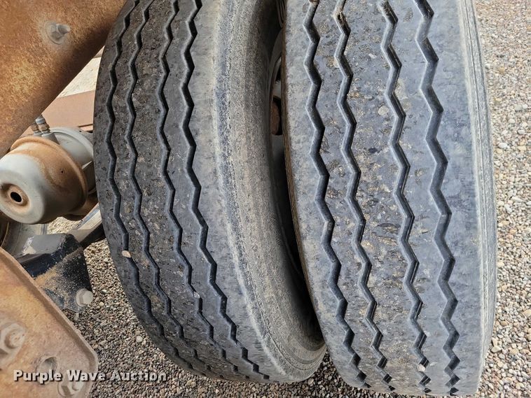 image for item EA2754 1991 Ranch Manufacturing Co bottom dump trailer