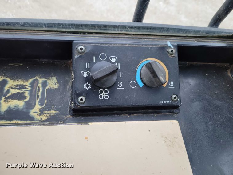 image for item EA2755 1998 Caterpillar 953C 