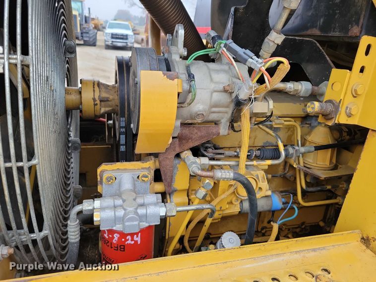 image for item EA2755 1998 Caterpillar 953C 