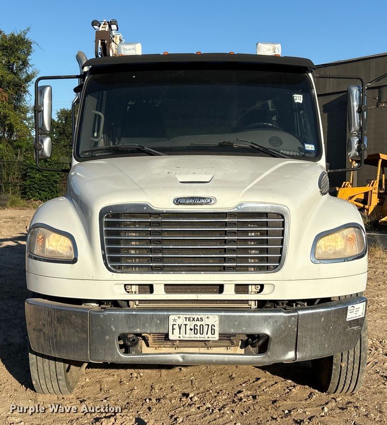 image for item EA6983 2014 Freightliner Business Class M2 utility / service truck