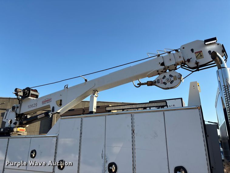 image for item EA6983 2014 Freightliner Business Class M2 utility / service truck