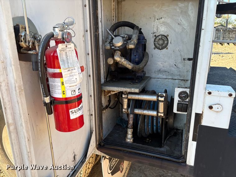 image for item EA6983 2014 Freightliner Business Class M2 utility / service truck