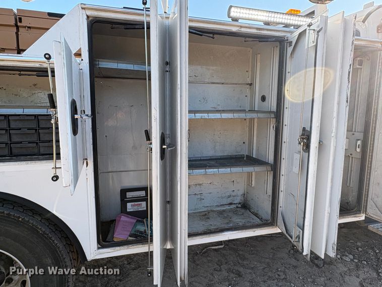 image for item EA6983 2014 Freightliner Business Class M2 utility / service truck