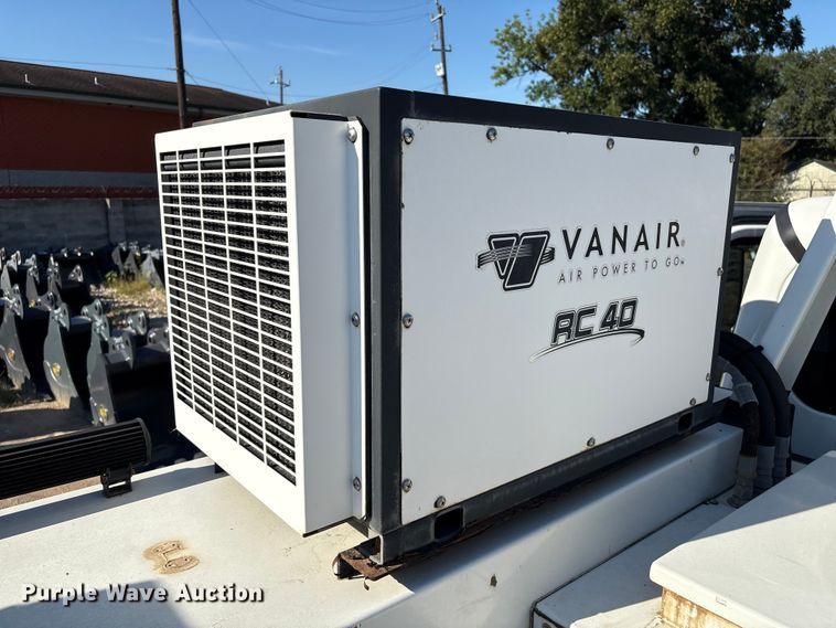 image for item EA6983 2014 Freightliner Business Class M2 utility / service truck