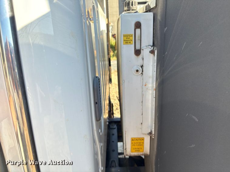 image for item EA6983 2014 Freightliner Business Class M2 utility / service truck