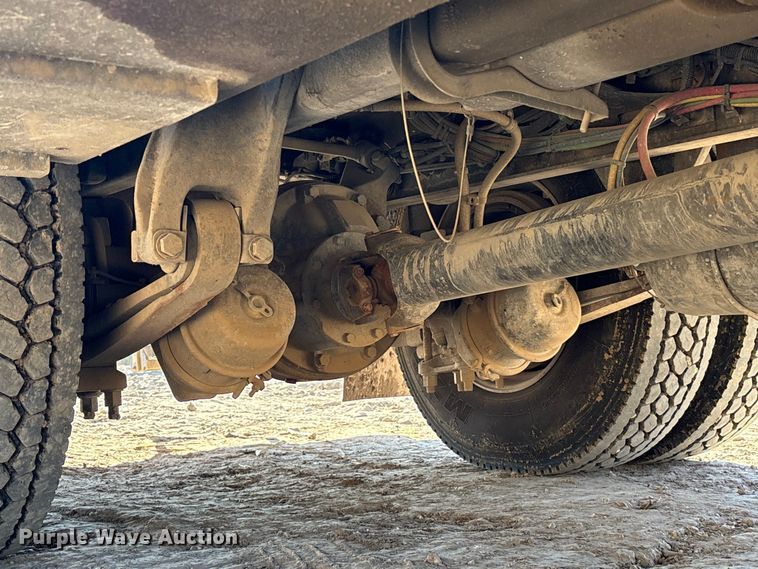 image for item EA6983 2014 Freightliner Business Class M2 utility / service truck