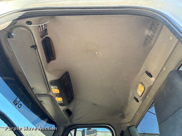 image for item EA6983 2014 Freightliner Business Class M2 utility / service truck