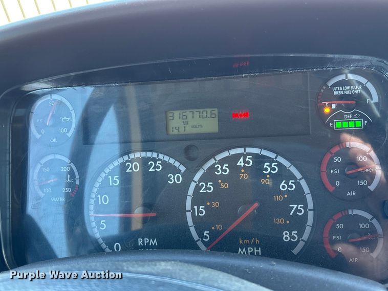 image for item EA6983 2014 Freightliner Business Class M2 utility / service truck