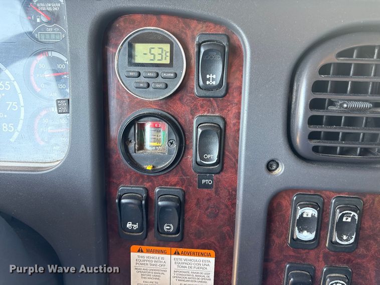 image for item EA6983 2014 Freightliner Business Class M2 utility / service truck