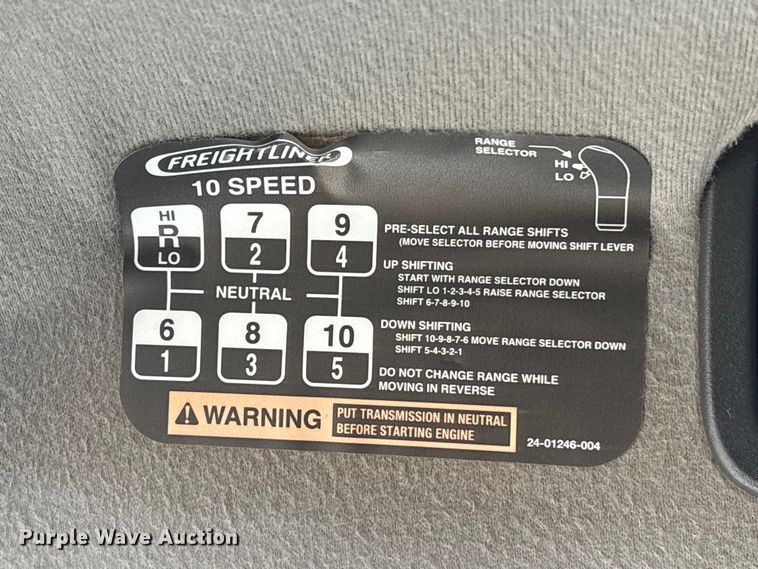 image for item EA6983 2014 Freightliner Business Class M2 utility / service truck