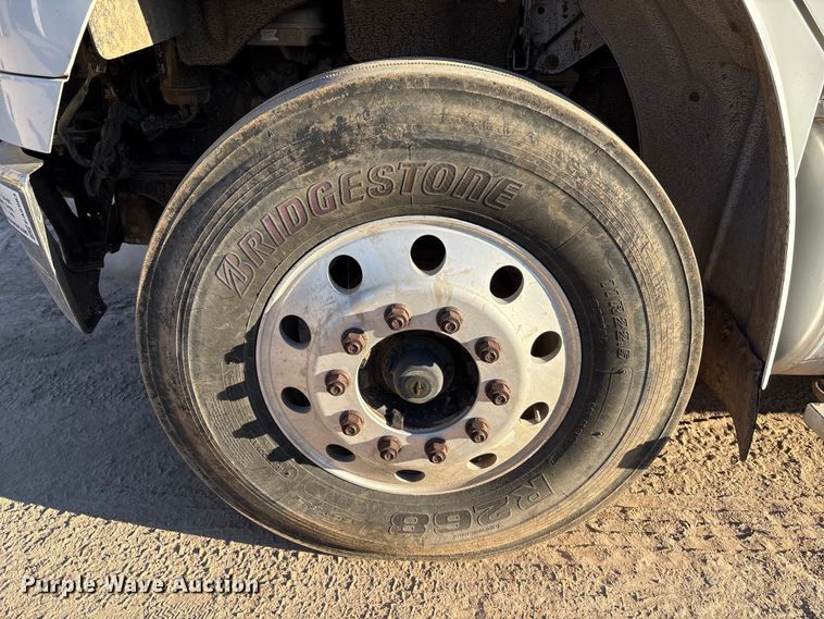 image for item EA6983 2014 Freightliner Business Class M2 utility / service truck