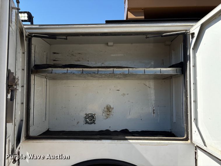 image for item EA6984 2014 Freightliner Business Class M2 utility / service truck