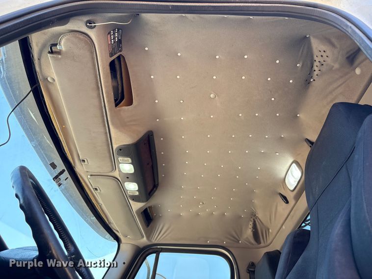 image for item EA6984 2014 Freightliner Business Class M2 utility / service truck