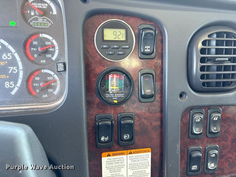 image for item EA6984 2014 Freightliner Business Class M2 utility / service truck