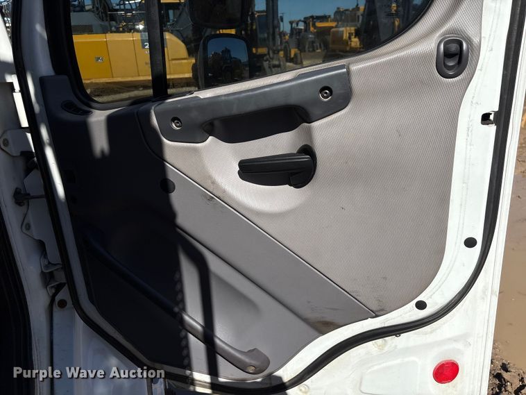 image for item EA6984 2014 Freightliner Business Class M2 utility / service truck