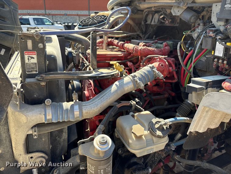 image for item EA6984 2014 Freightliner Business Class M2 utility / service truck