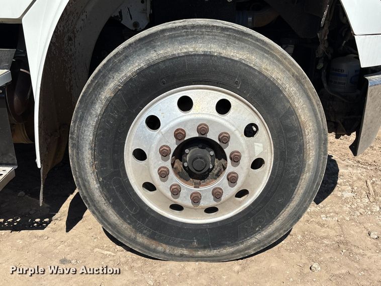 image for item EA6984 2014 Freightliner Business Class M2 utility / service truck