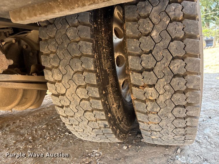 image for item EA6984 2014 Freightliner Business Class M2 utility / service truck